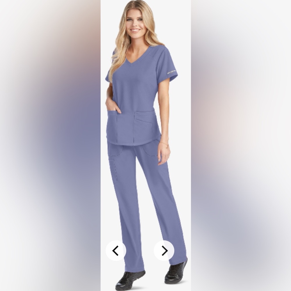 🩺 Sketchers by Barco Women's Scrub Set, Top XL and Pants Large in Ciel Blue